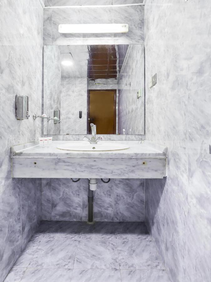 Oyo 339 Vienna Hotel Dubai Ngoại thất bức ảnh